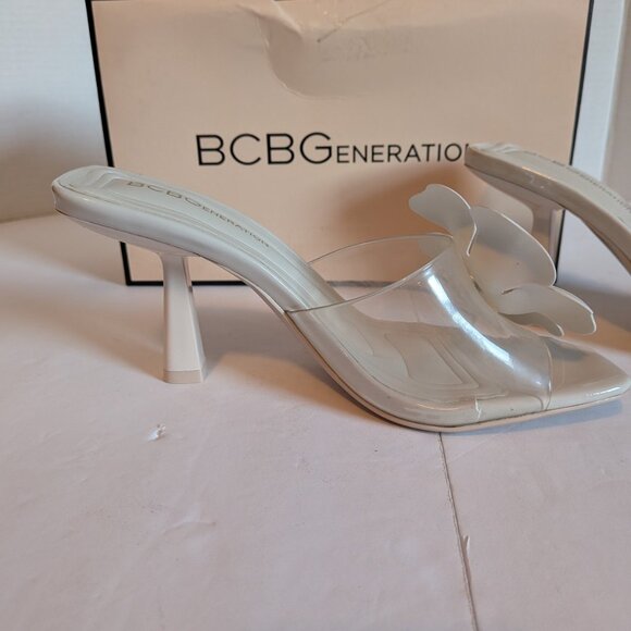 BCBGeneration Remani Transparent Upper Heel Flower Sandals - Picture 4 of 9